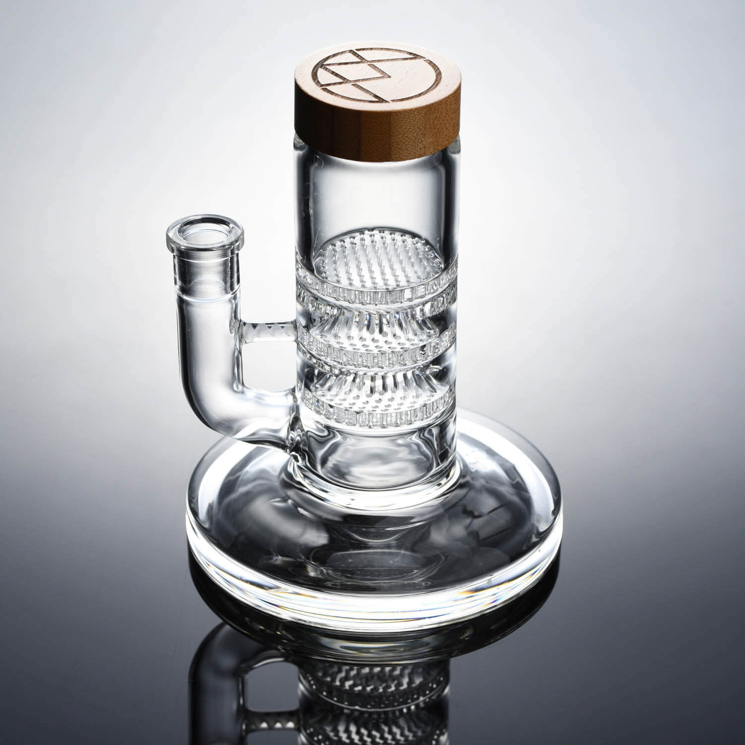 Vitae Glass Tri-combs Base